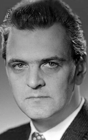 Юрий Яковлев