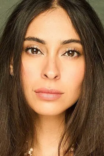 Kiara Gomez Glad Bak